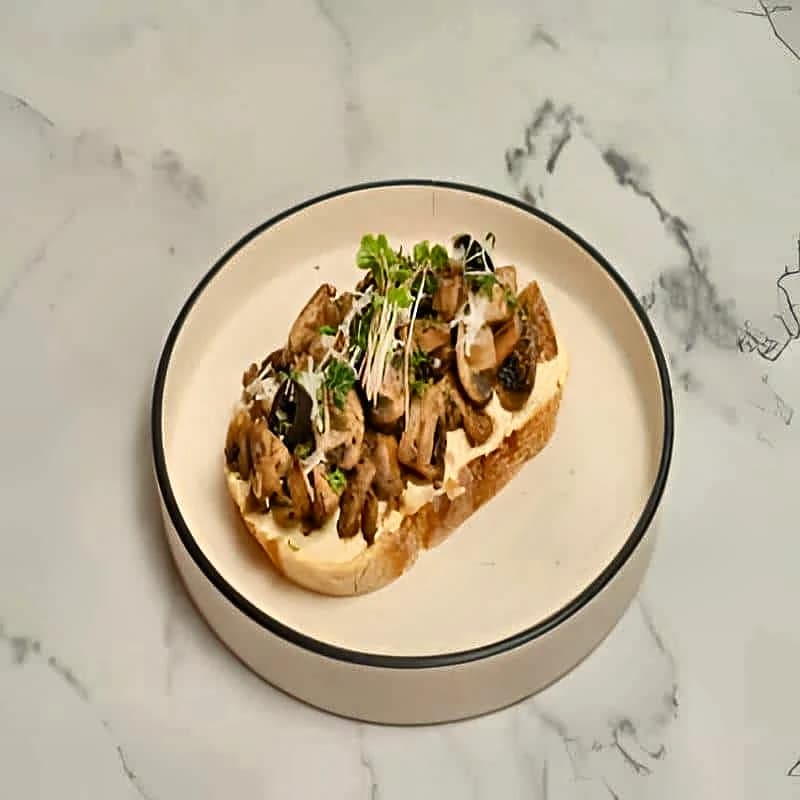 Earthy Hummus Toast